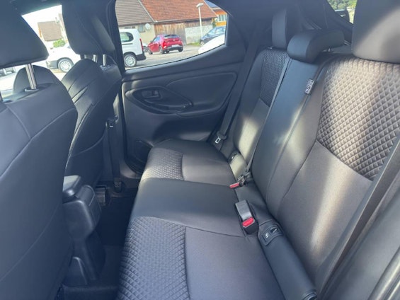 Vehicle image 14 Vehicle image 14