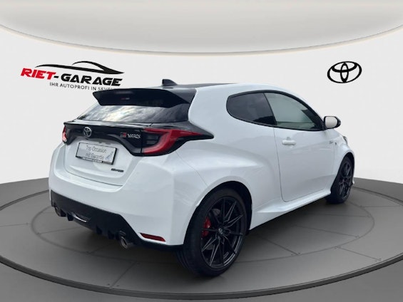 Vehicle image 3 Vehicle image 3