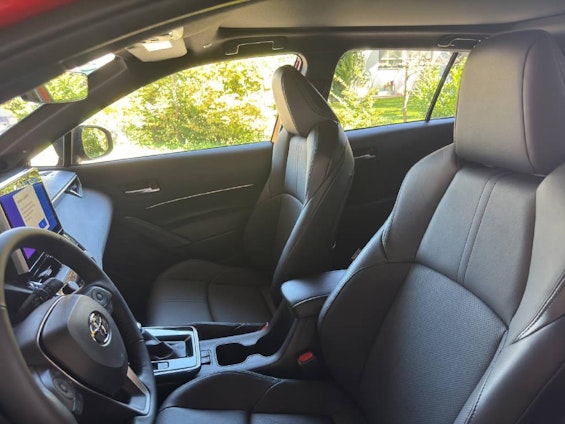 Vehicle image 4 Vehicle image 4