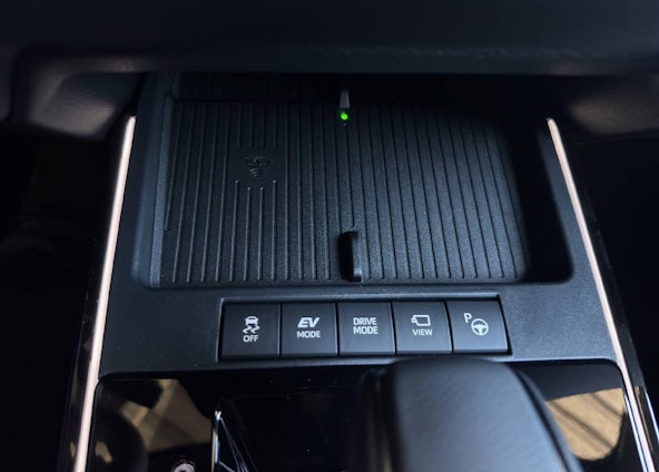 Vehicle image 13 Vehicle image 13