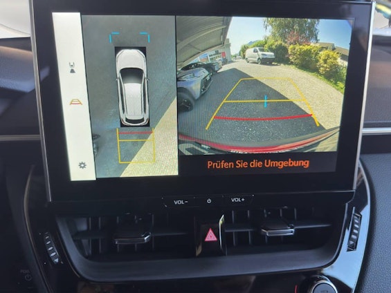 Vehicle image 10 Vehicle image 10