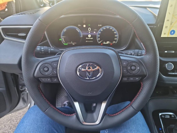 Vehicle image 5 Vehicle image 5