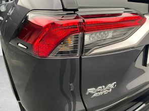 Fahrzeugbild TOYOTA RAV4 2.5 Plug-In-Hybrid Premium / Jetzt Leasing ab 0.99% oder Cash-Prämie CHF 3'000.00