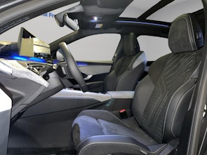 Vehicle image PEUGEOT 3008 1.2 Hybrid GT