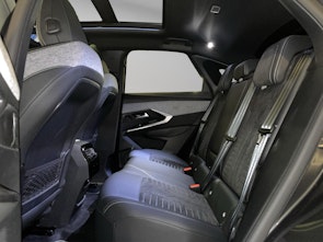 Vehicle image PEUGEOT 3008 1.2 Hybrid GT