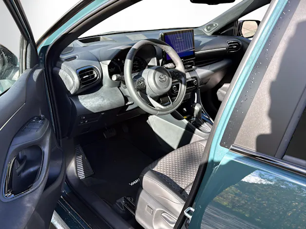 Toyota Yaris 1.5 VVT-i HSD Premium