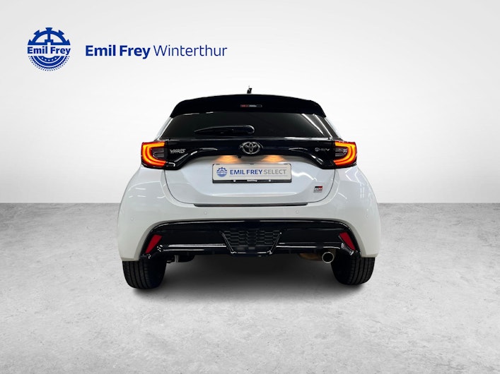 Vehicle image TOYOTA YARIS