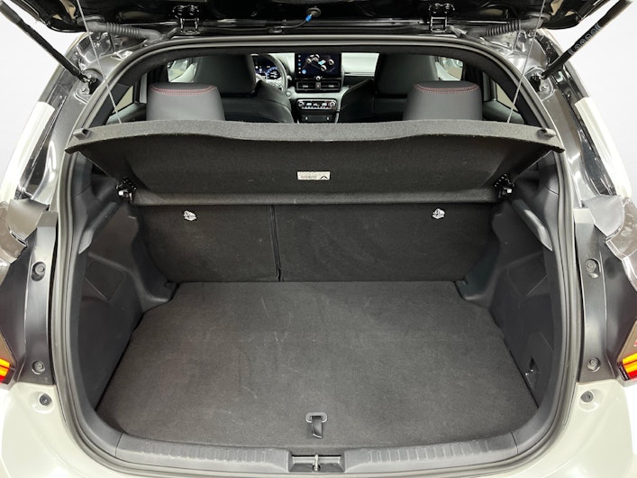 Vehicle image TOYOTA YARIS