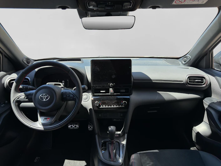 Fahrzeugbild TOYOTA YARIS CROSS
