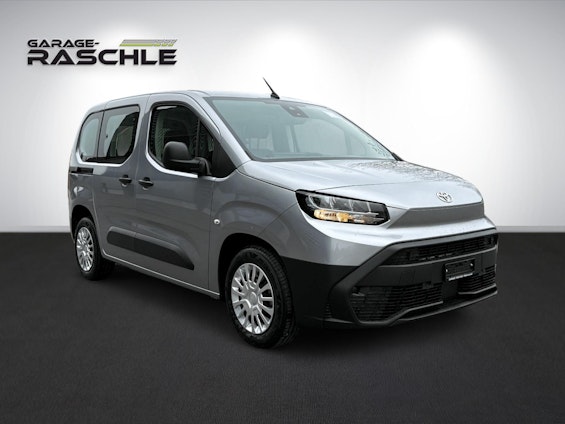 First vehicle image First vehicle image