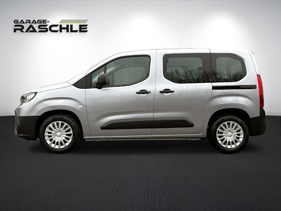 Vehicle image 5 Vehicle image 5