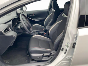 https://vehicle.imgix.net/4058341/469b2981-ff3f-447f-babb-0b4692cc775e.jpg