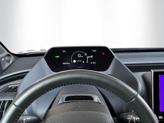 Vehicle image 9 Vehicle image 9