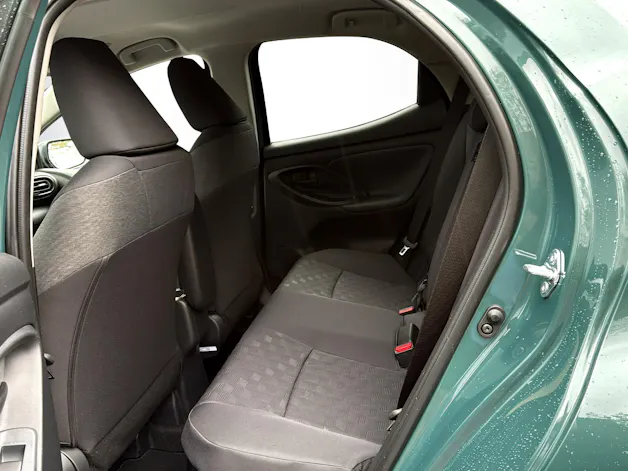 Toyota Yaris 1.5 VVT-i HSD Trend