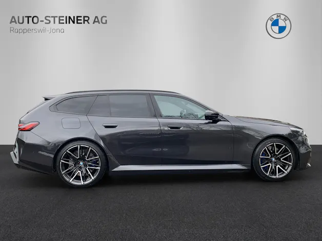 BMW M5 xDrive Touring