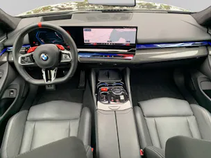 BMW M5 xDrive Touring