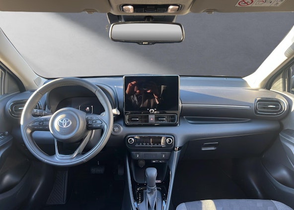 Vehicle image 3 Vehicle image 3