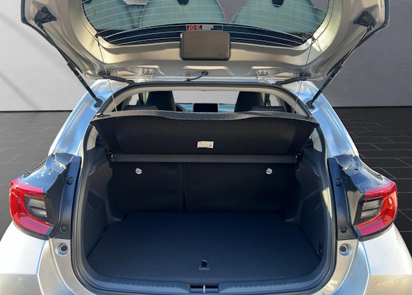 Vehicle image 9 Vehicle image 9