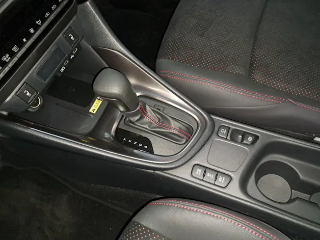 Toyota Yaris 1.5 VVT-i HSD GR Sport