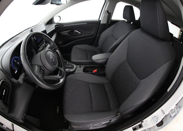 Vehicle image 3 Vehicle image 3