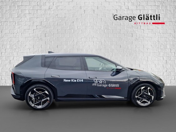 Vehicle image 18 Vehicle image 18