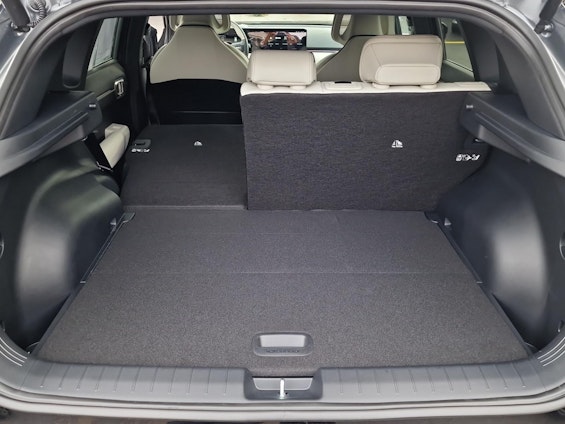 Vehicle image 10 Vehicle image 10