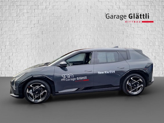 Vehicle image 16 Vehicle image 16