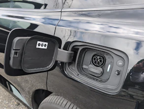 https://vehicle.imgix.net/4058447/6f0531c2-3ec9-4901-a898-4b8e0299a74a.jpg