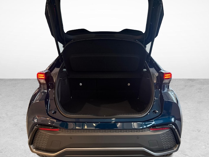 Vehicle image TOYOTA C-HR