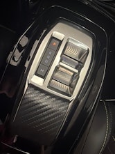 Fahrzeugbild PEUGEOT 208 1.2 Hybrid 145 GT