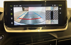 Fahrzeugbild PEUGEOT 208 1.2 Hybrid 145 GT