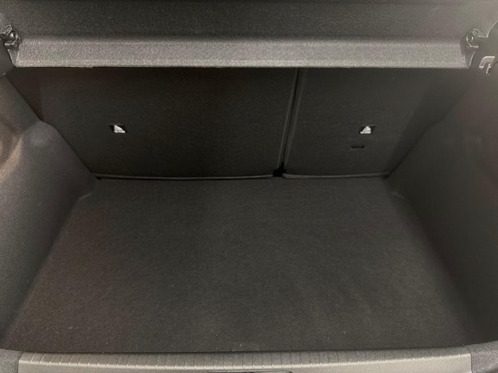 immagine del veicolo PEUGEOT 208