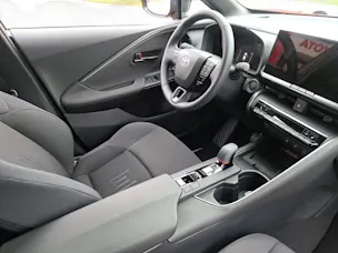 Toyota C-HR 2.0 HEV Trend 4x4