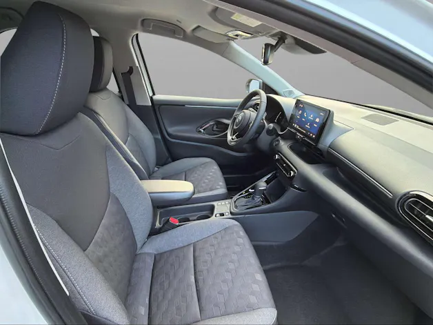 Toyota Yaris 1.5 VVT-i HSD Trend