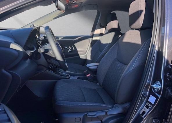 Vehicle image 8 Vehicle image 8