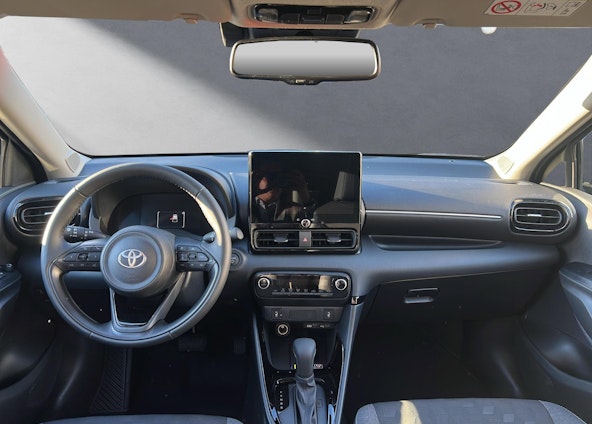 Vehicle image 3 Vehicle image 3