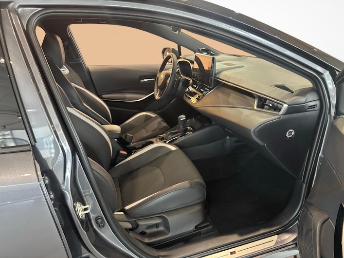 Vehicle image TOYOTA COROLLA