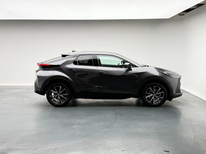 image du véhicule TOYOTA C-HR
