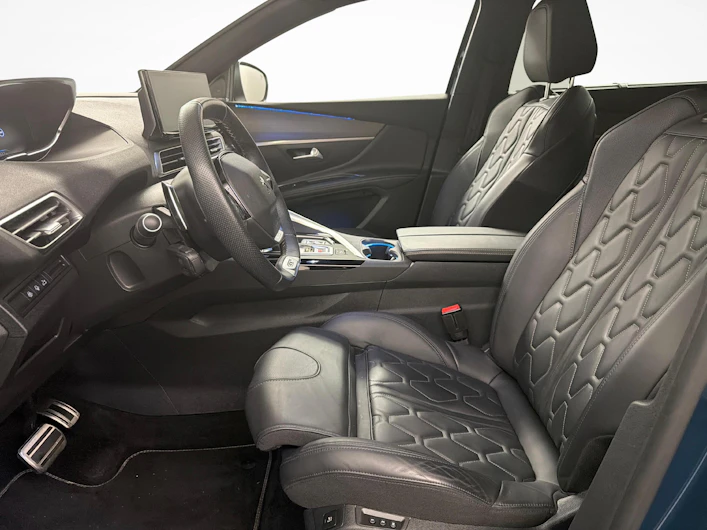 Fahrzeugbild PEUGEOT 5008