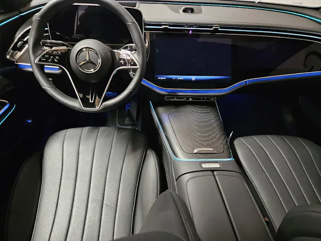 Mercedes-Benz E 200 4Matic Exclusive Limousine