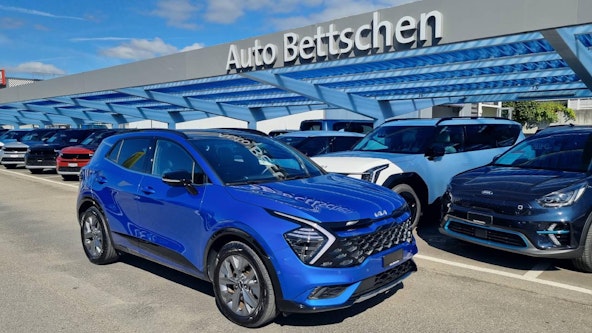 First vehicle image First vehicle image