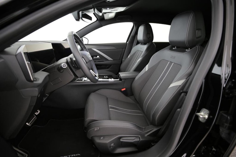 Vehicle image OPEL ASTRA