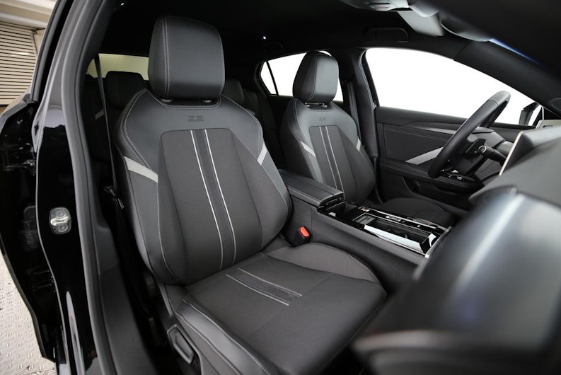 Vehicle image OPEL ASTRA