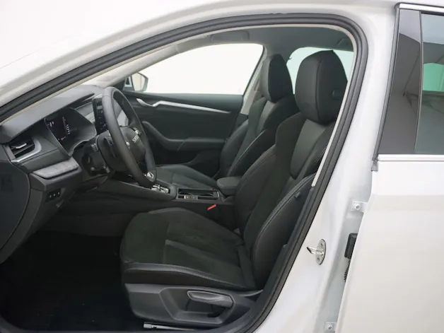 Škoda Octavia 1.5 TSI mHEV Selection-Lounge DSG