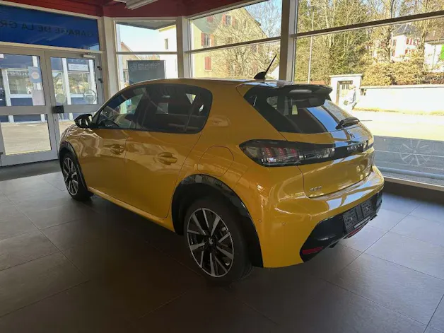 Peugeot 208 1.2 PureTech 100 GT