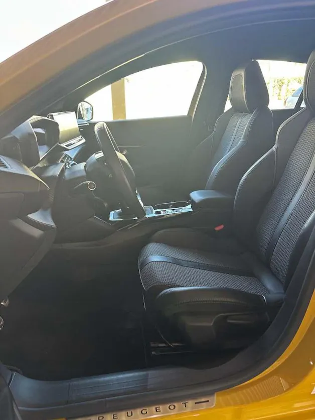 Peugeot 208 1.2 PureTech 100 GT