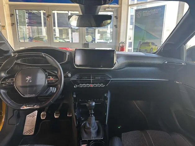 Peugeot 208 1.2 PureTech 100 GT