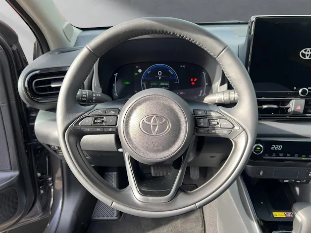 Toyota Yaris 1.5 VVT-i HSD Trend