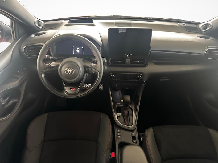 Fahrzeugbild TOYOTA YARIS