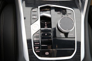 Vehicle image BMW X6 30d xDrive